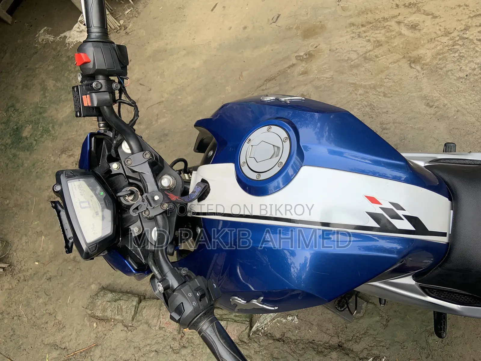 TVS Apache RTR 160 4V 2021 Beige
