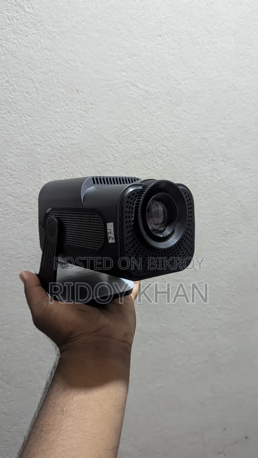 এইচওয়াই ৩২০ মিনি প্রজেক্টর বিক্রির জন্য