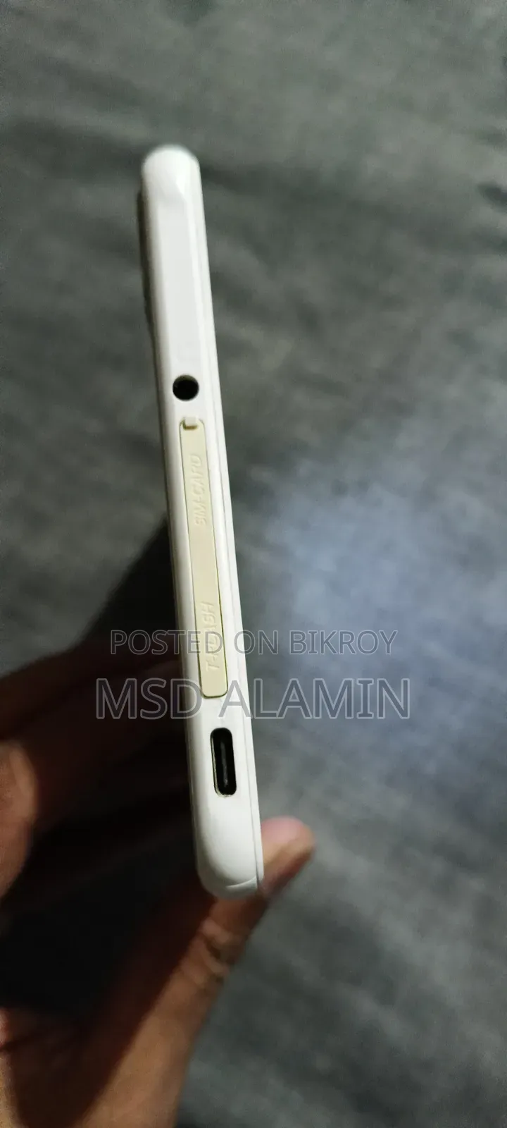 EL 128 GB White