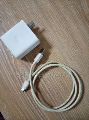 100w Charger. Realme 11pro Plus