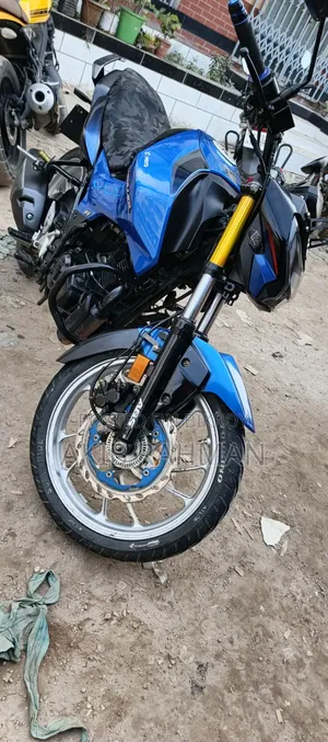 Hero Thriller 160R 2021 Blue