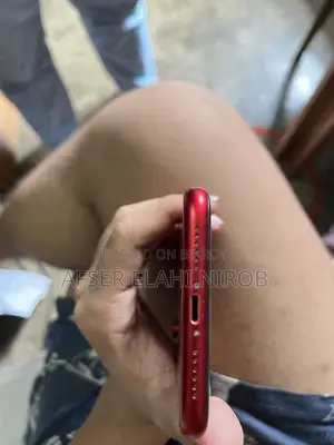 Apple iPhone XR 64 GB Red