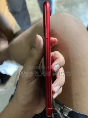 Apple iPhone XR 64 GB Red