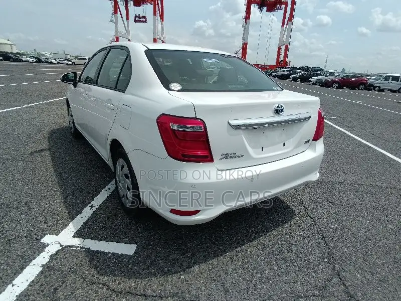 Toyota Axio 2021 White