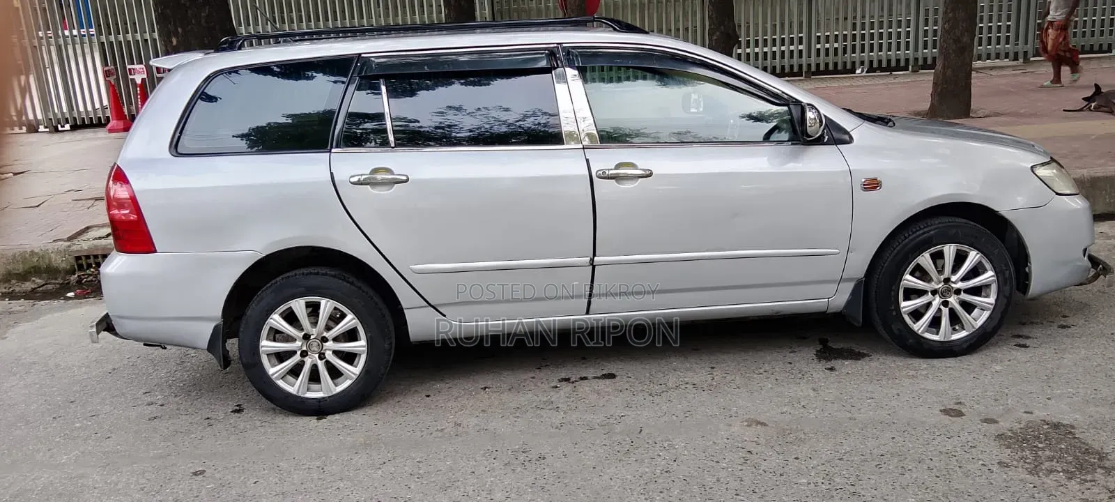 Toyota Corolla 2004 Silver