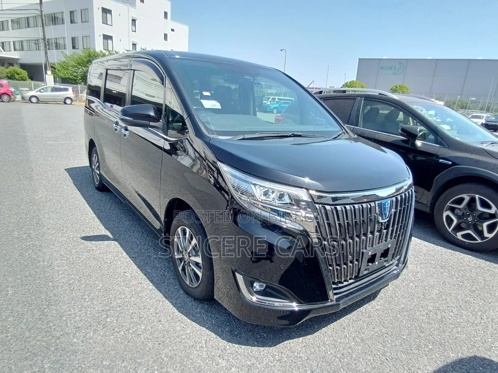Toyota Esquire 1.8 Front-Wheel Drive Hybrid (7 Seater) 2021 Black
