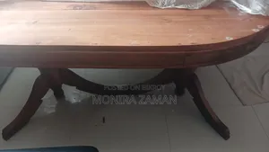 ডাইনিং টেবিল