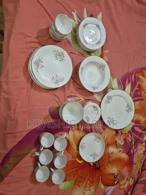 Dinnerware Set