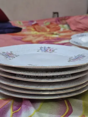 Dinnerware Set