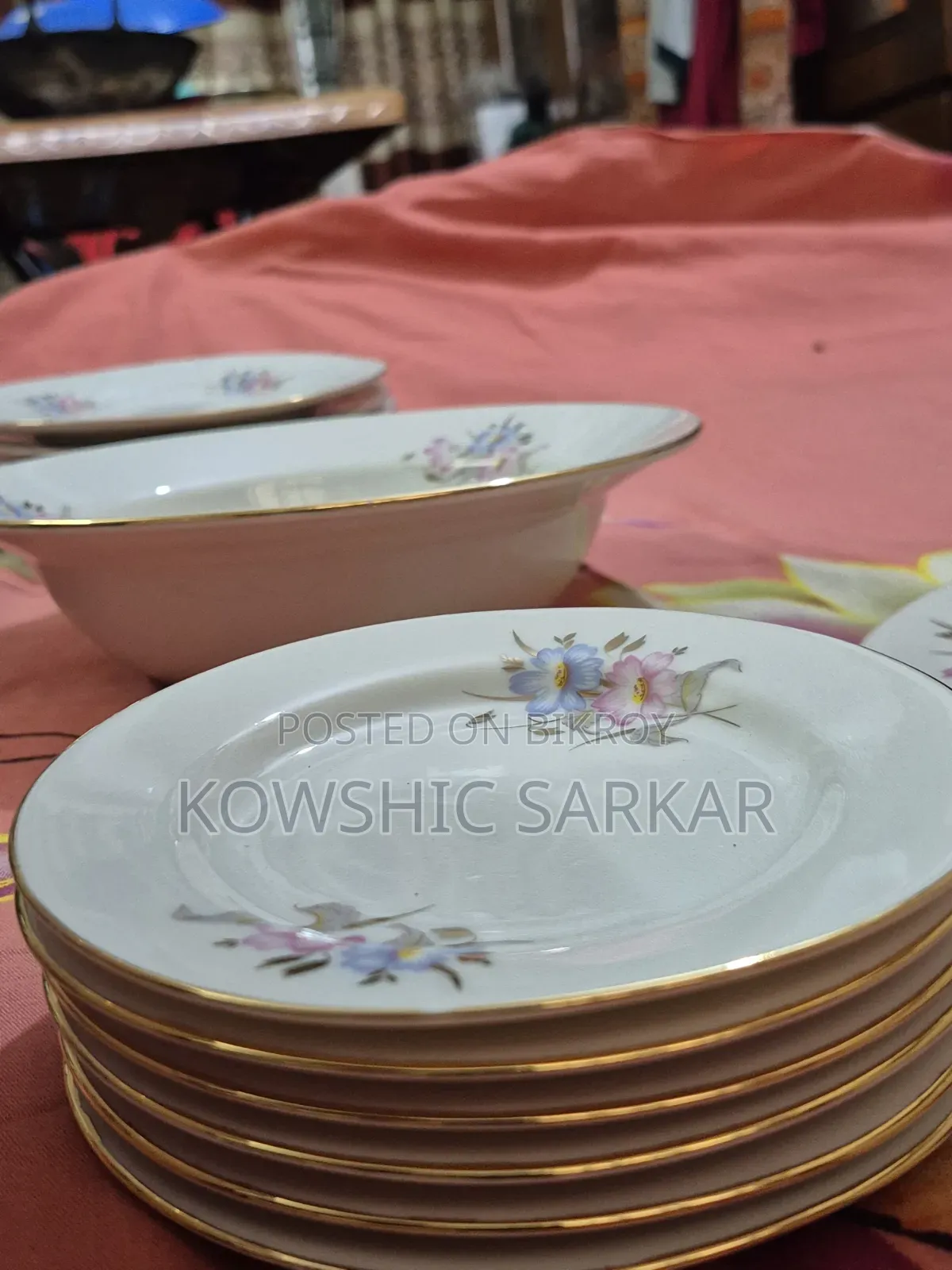 Dinnerware Set