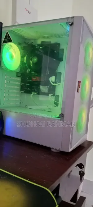 New Desktop Computer 8GB AMD Ryzen 5 SSD 512GB