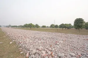 উত্তরা ৩য় পর্বের নিকটে ৫ কাঠা প্লট বিক্রয়