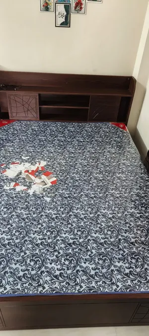 Regal Bed (RFL)