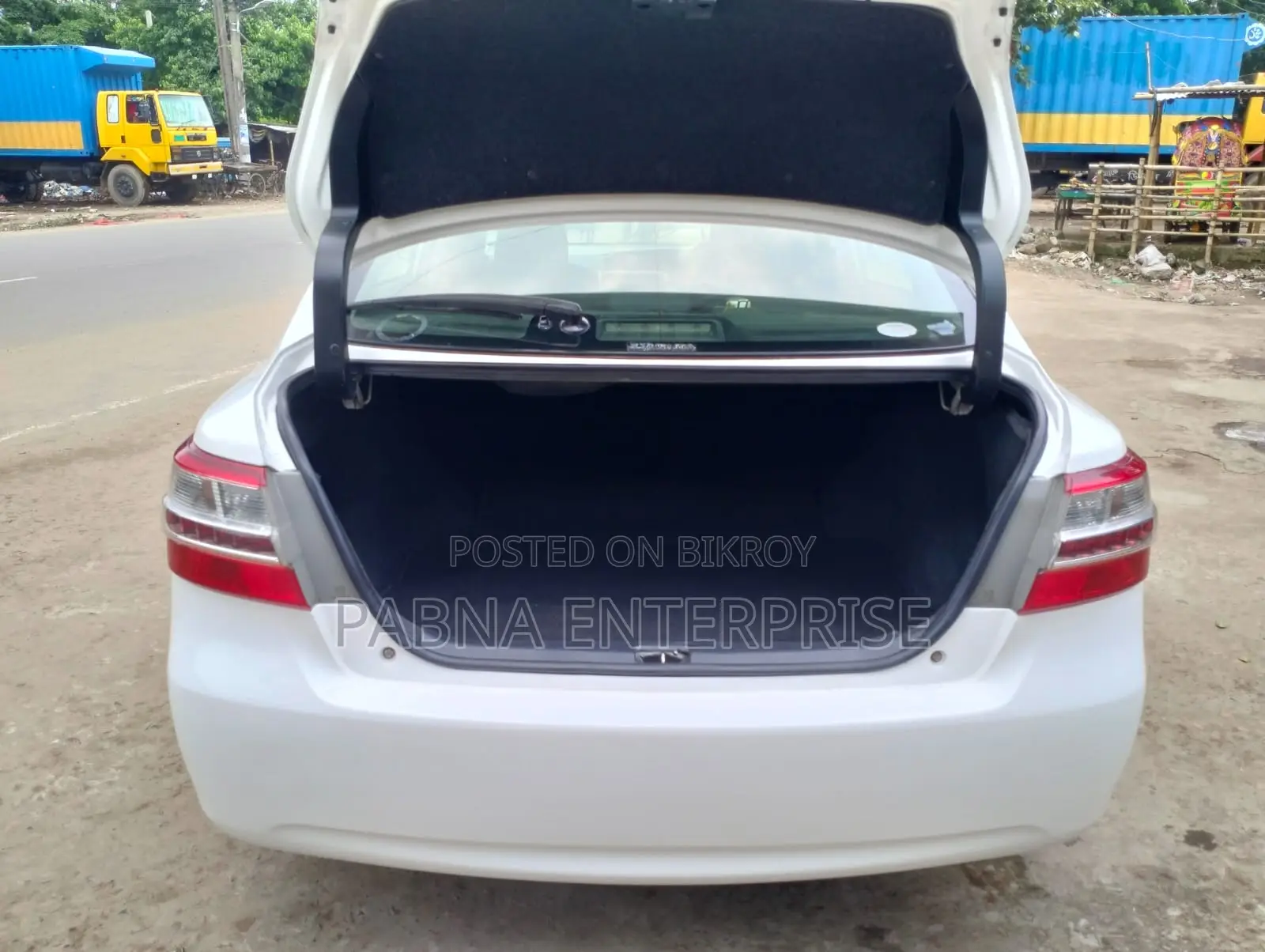 Toyota Premio 2010 White