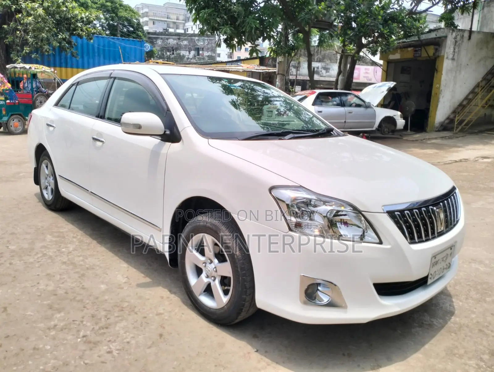 Toyota Premio 2010 White