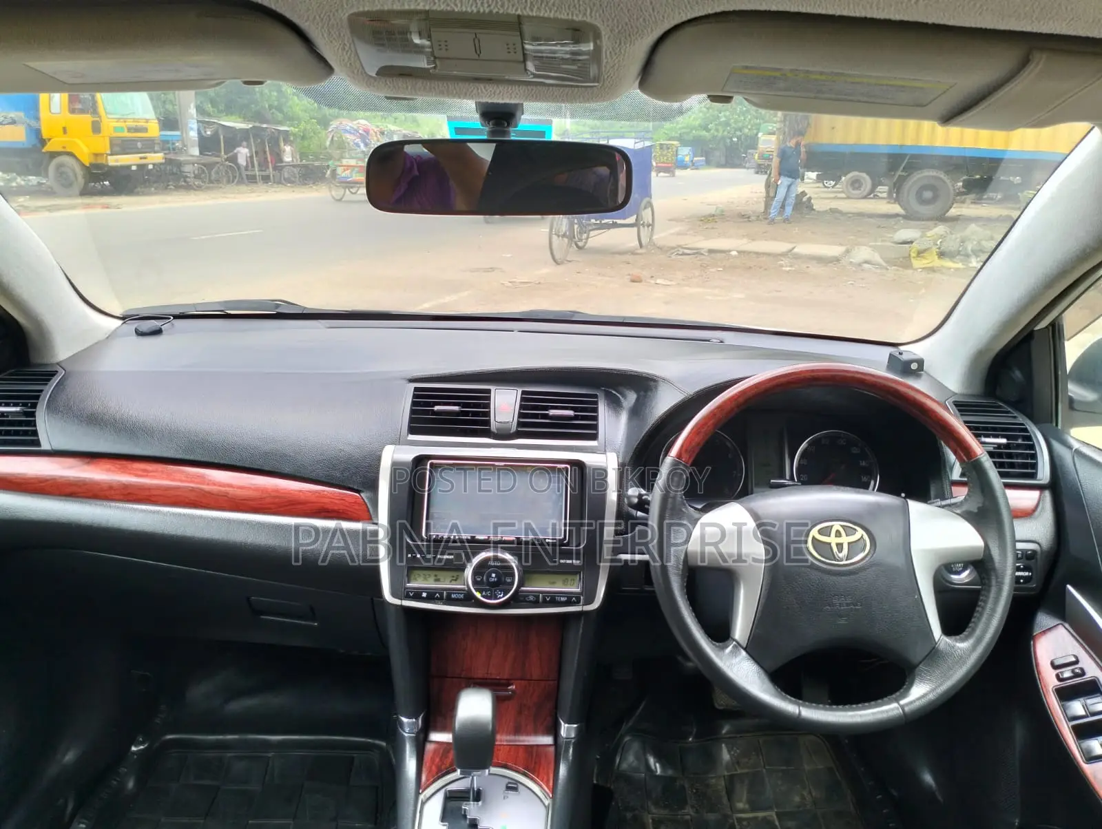 Toyota Premio 2010 White