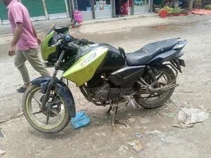 টিভিএস অ্যাপাচি আরটিআর ১৬০ ২ভি ২০১২ সবুজ