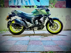 Yamaha FZ 2024 Green