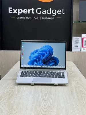 Laptop HP EliteBook 640 G10 16GB AMD Ryzen 5 SSD 256GB