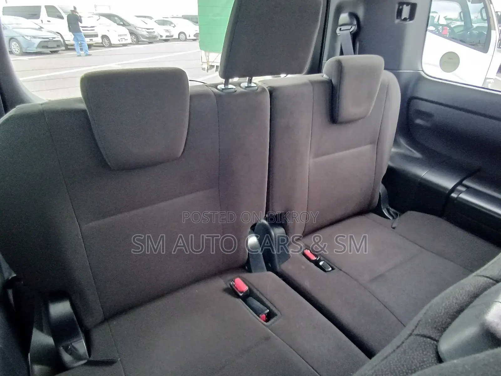 Toyota Esquire 2.0 FWD (8 Seater) 2020 Black