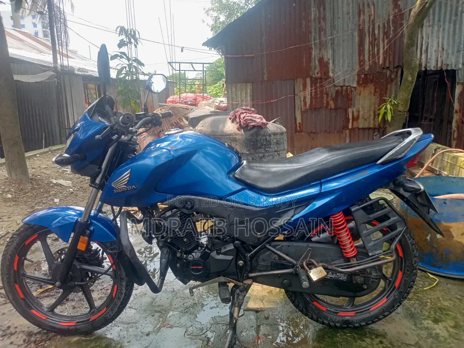 হোন্ডা ২০১৮ নীল