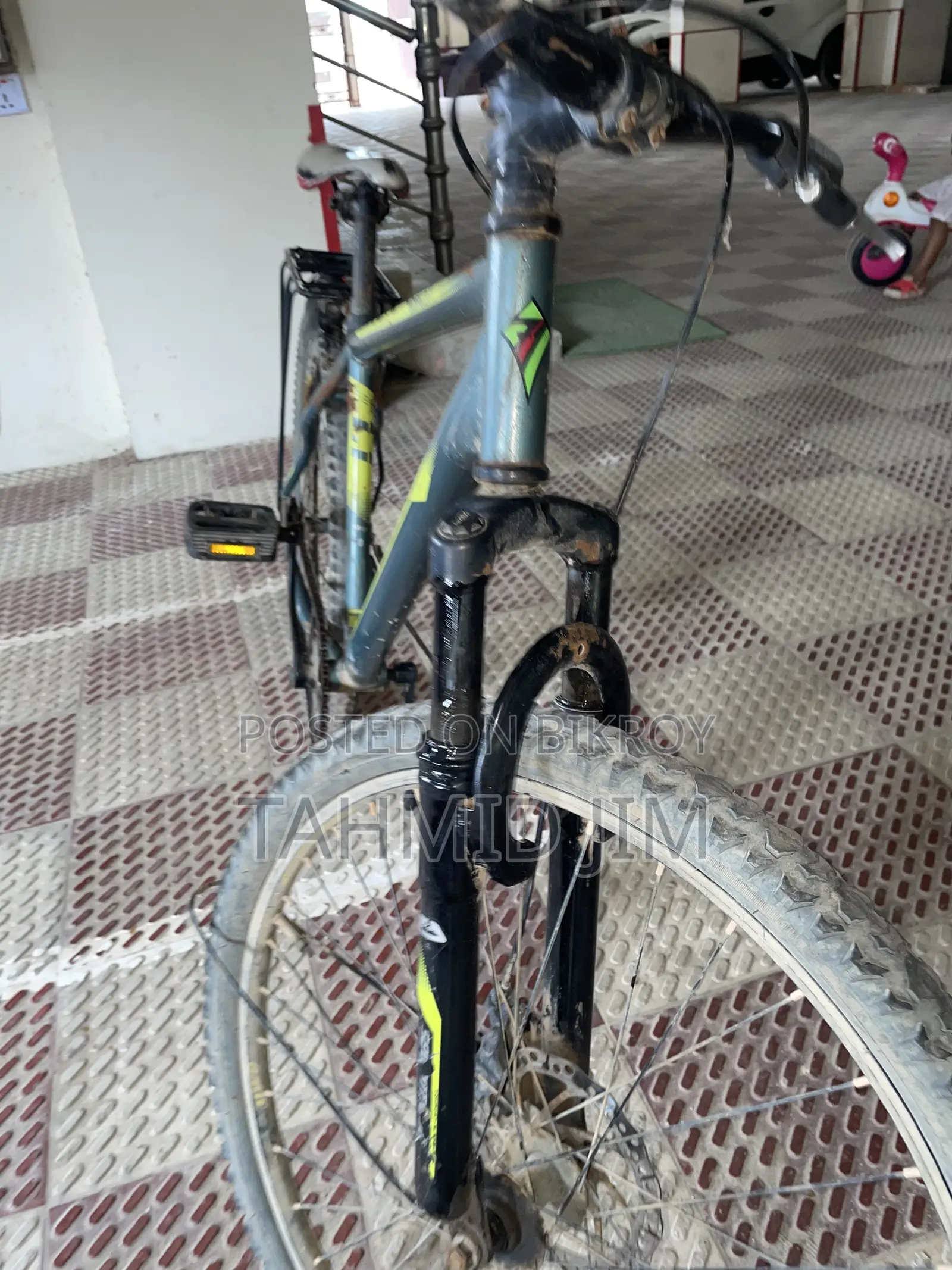 Cycle With Suspension
