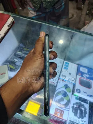 Vivo Y19 128 GB