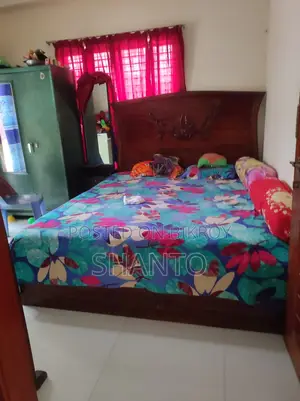 Half Box Bed
