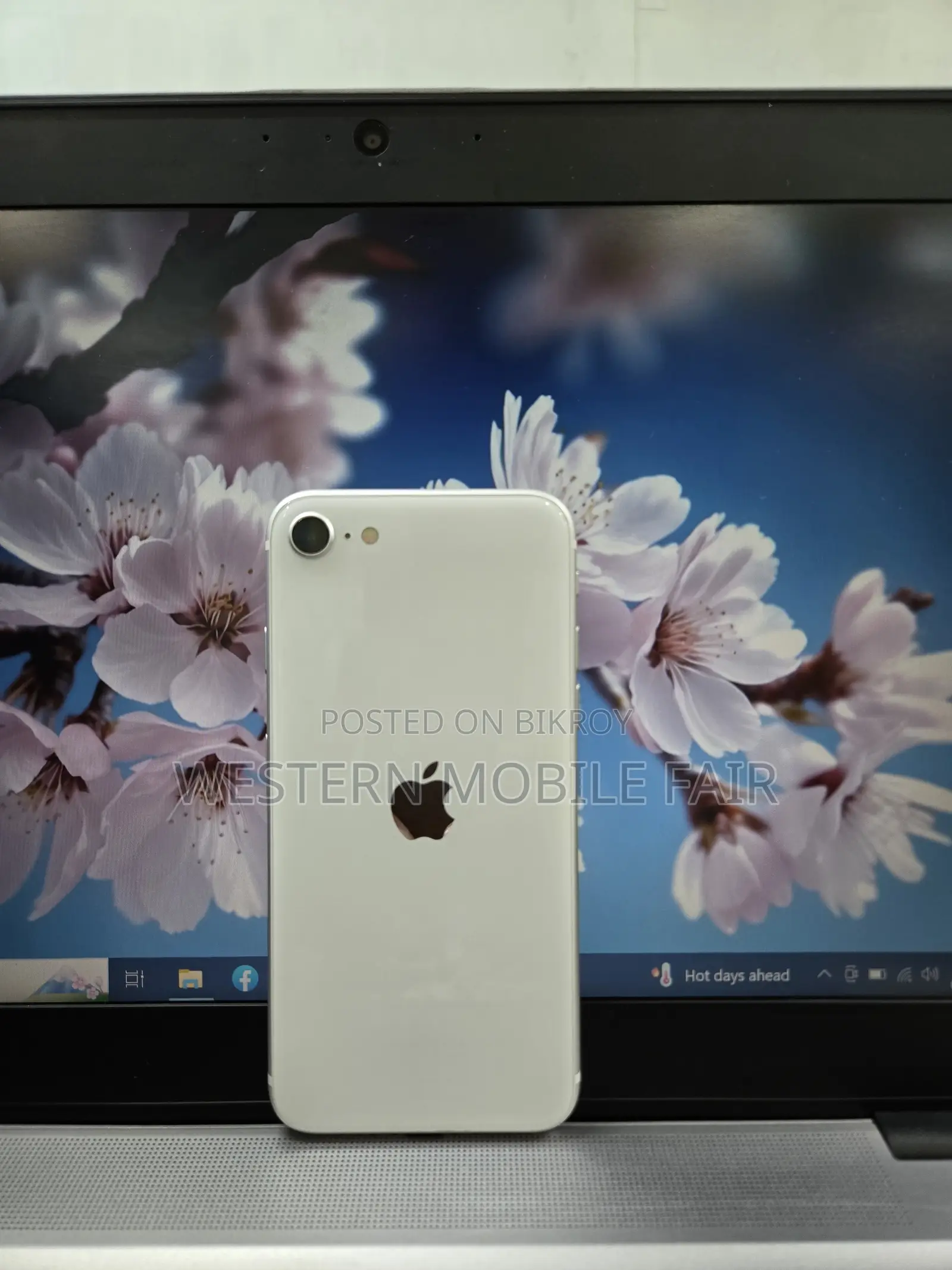Apple iPhone SE (2022) 64 GB White