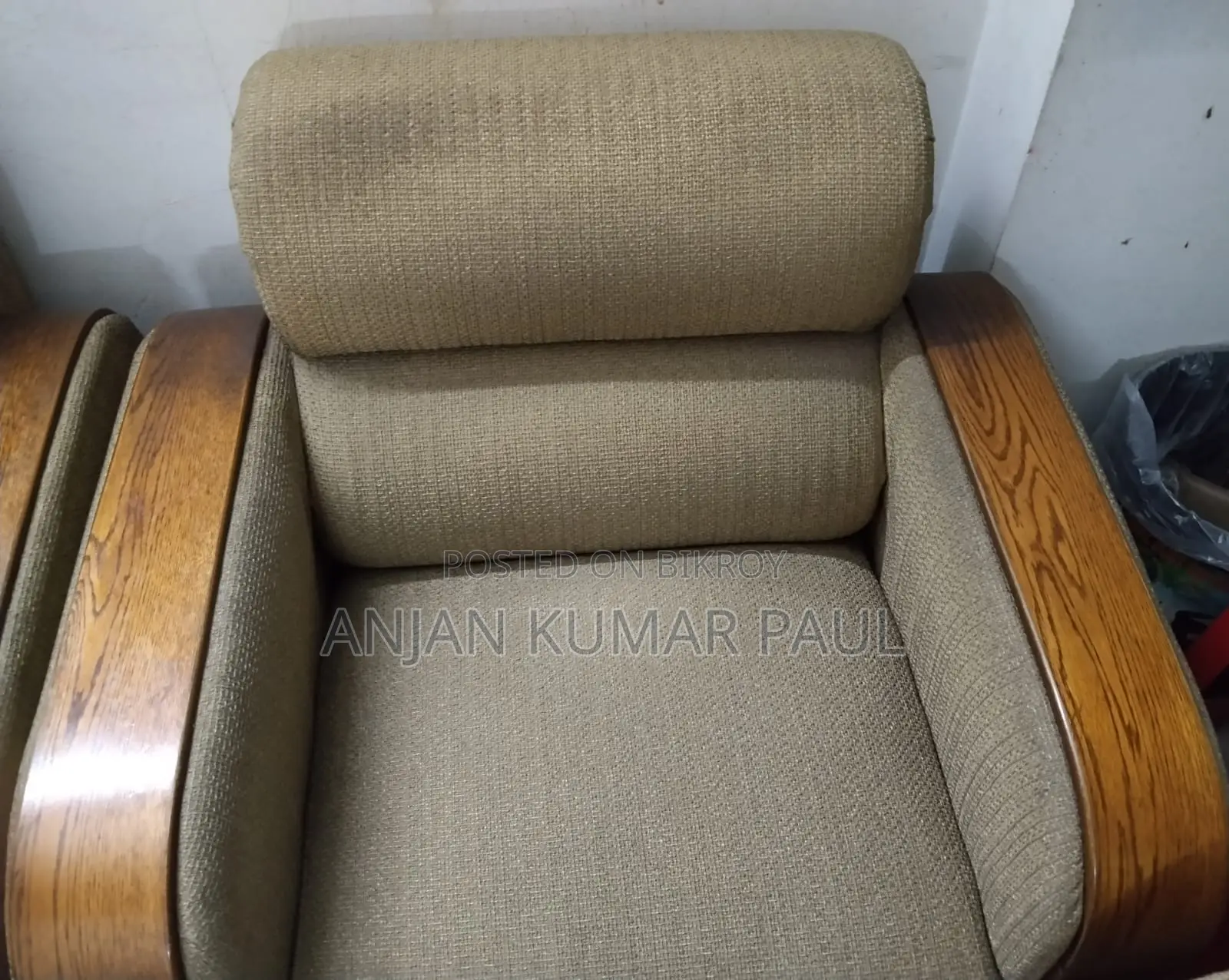 সলিড আতবি উড সোফা সেট + টি টেবিল – ২২,০০০ টাকা