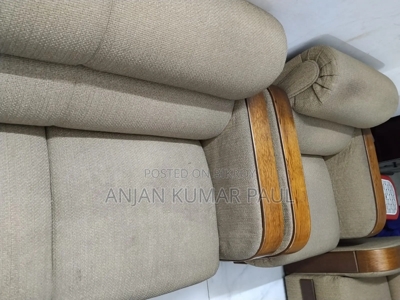 সলিড আতবি উড সোফা সেট + টি টেবিল – ২২,০০০ টাকা