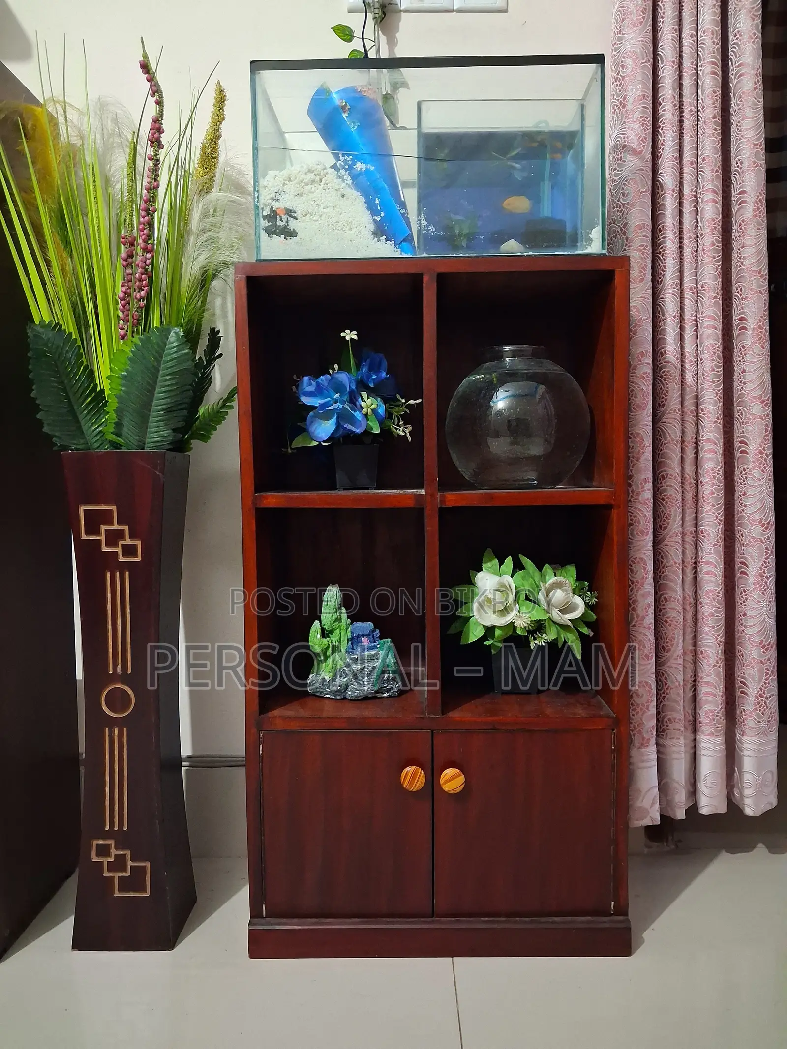 মাল্টিপারপাজ সেল্ফ
