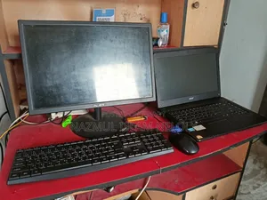 Laptop Acer TravelMate 4730 8GB Intel Core I5 HDD+SSD 512GB