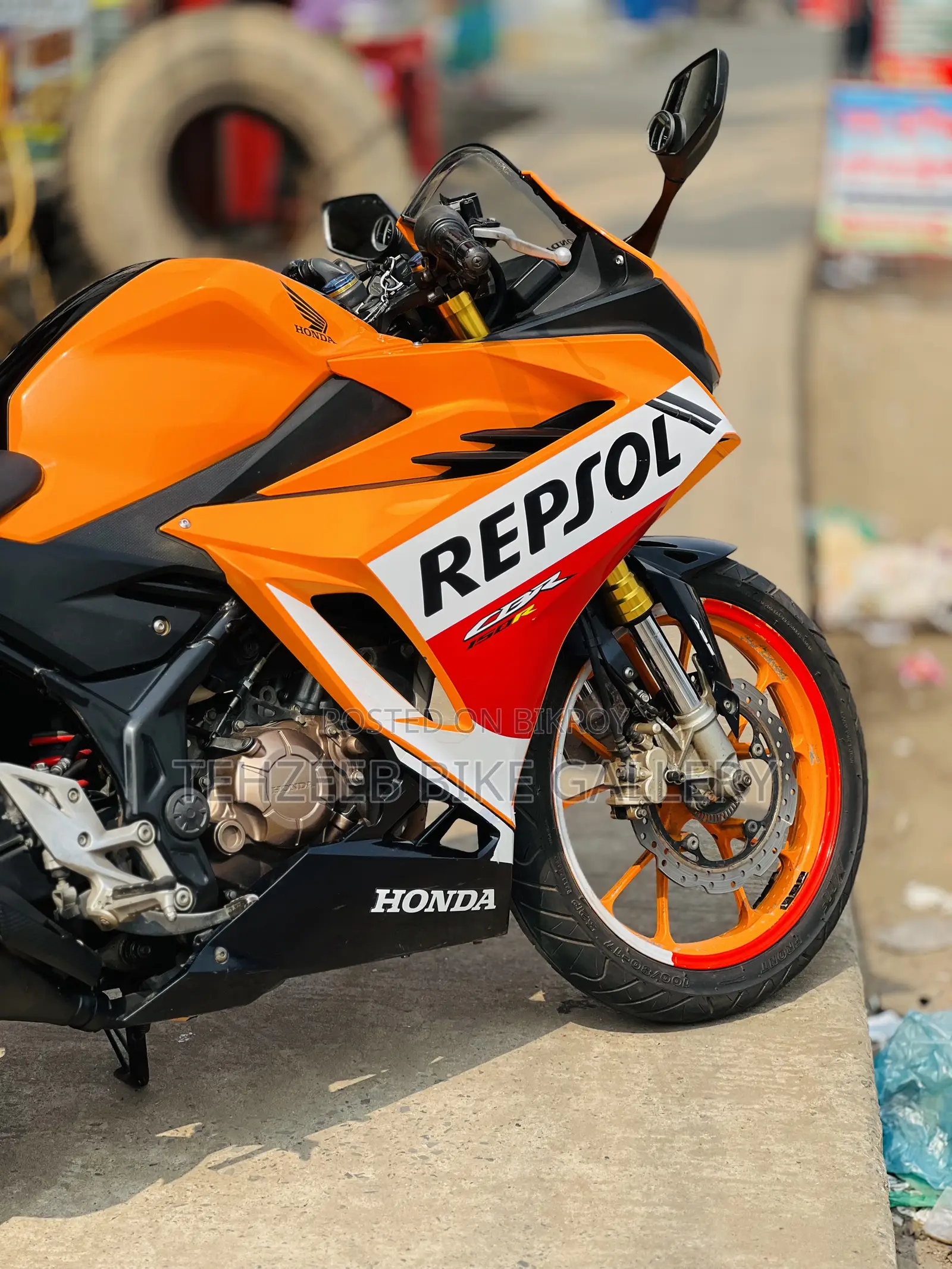 Honda CBR 2022 Orange