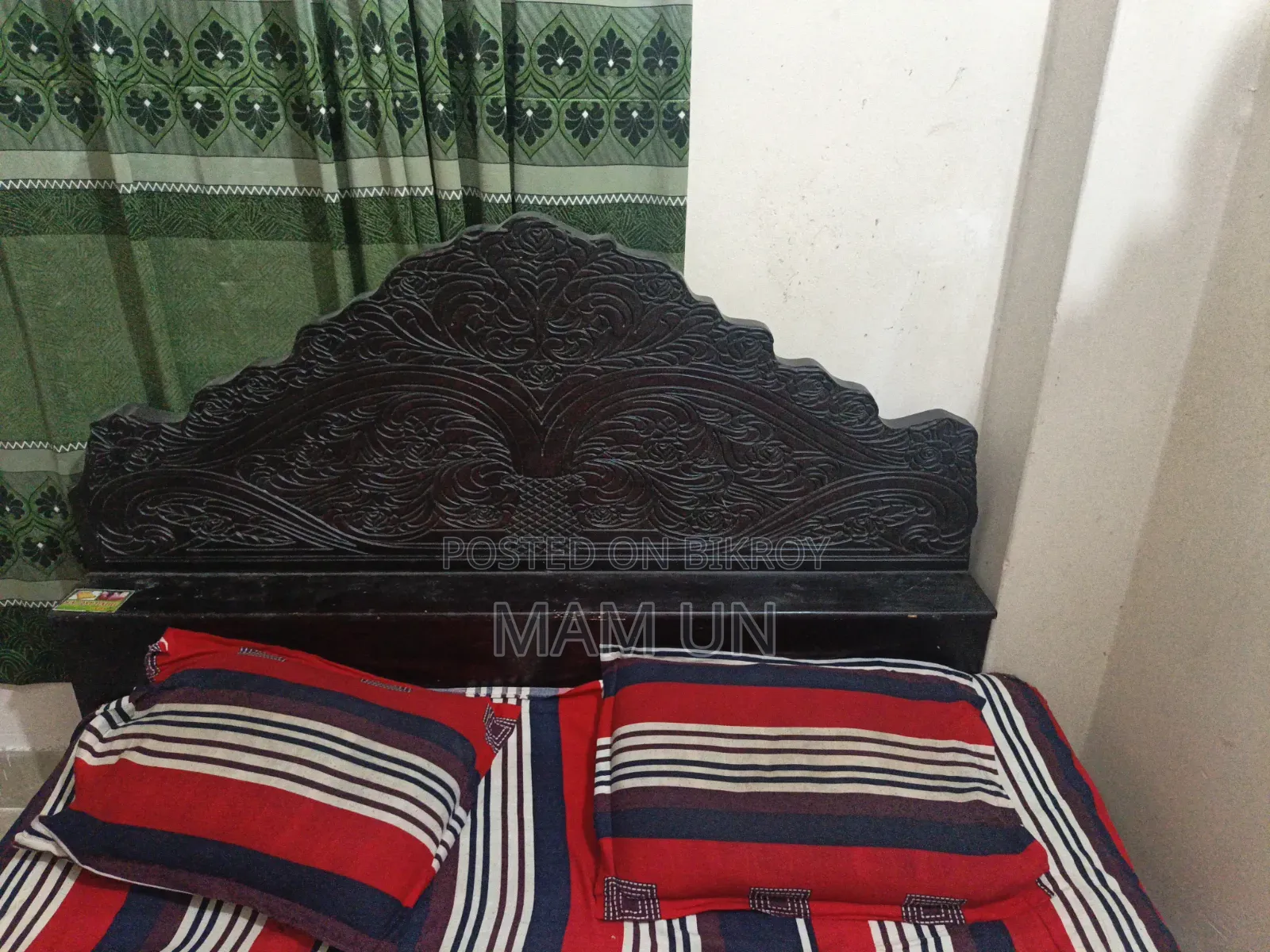 কেজি২টি তোশক ২০ কেজি এবং ২৫ ও ১টি খাট ৫/৭ বিক্রি হবে।