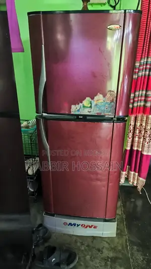 সেকেন্ড হ্যান্ড ফ্রিজ বিক্রি হবে (১২০/১৬০ লিটার)
