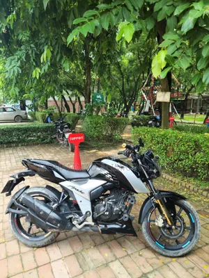 TVS Apache 160 4V 2020 Black