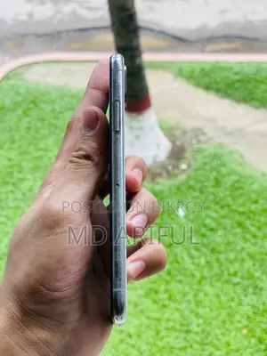 অ্যাপল আইফোন এক্স ৬৪ জিবি হোয়াইট