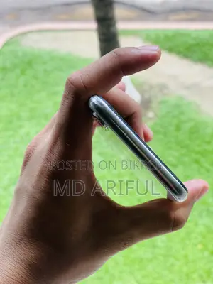 অ্যাপল আইফোন এক্স ৬৪ জিবি হোয়াইট