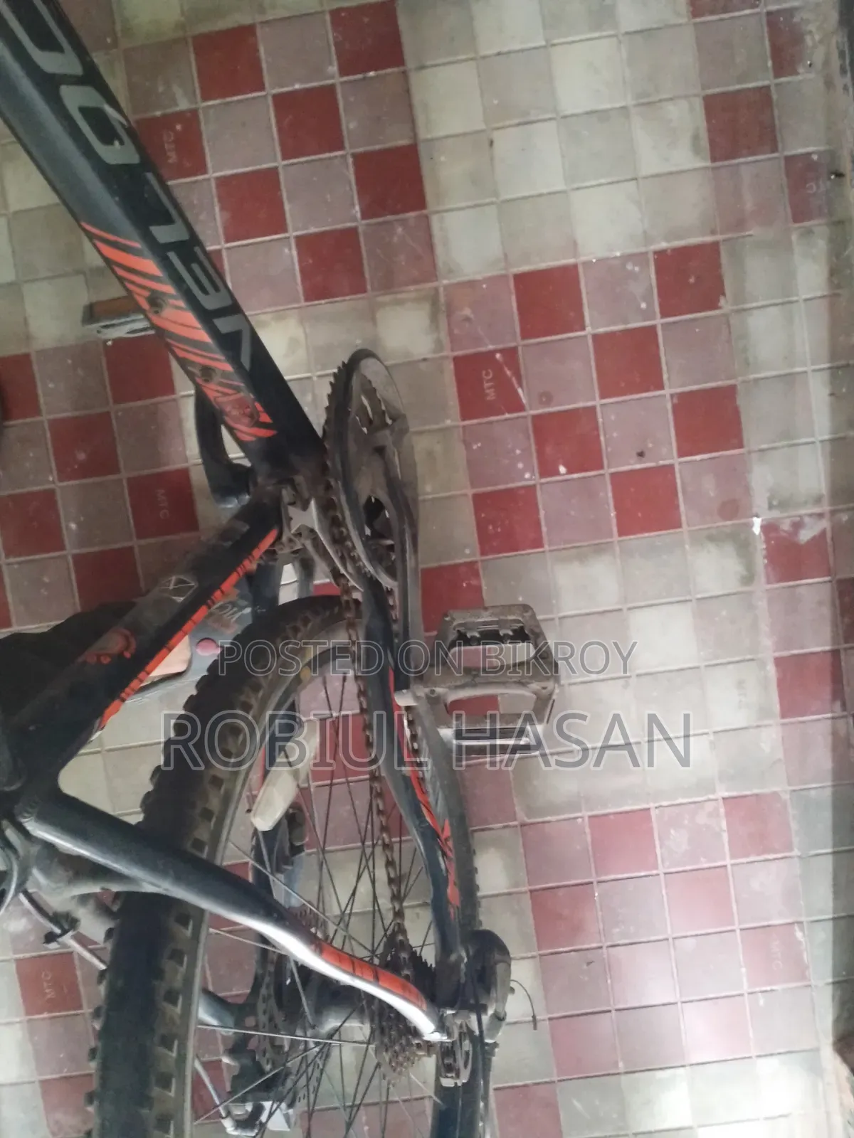 Bicycle is lying unused so it will be sold