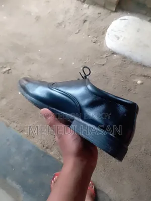 Derby Shoes (Plain-Toe Derby)