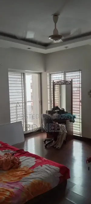 গুলশানে ৩ বেডরুমের অ্যাপার্টমেন্ট ভাড়ার জন্য