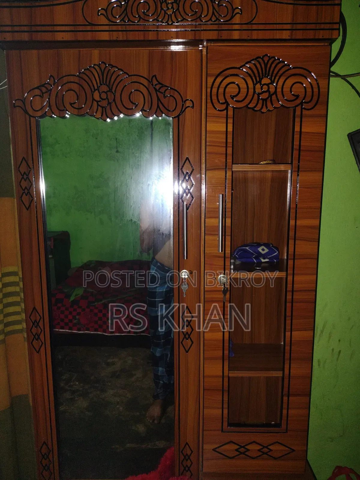 ডেসিন টেবিল