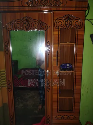ডেসিন টেবিল