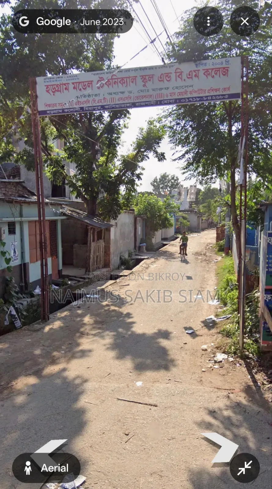 4-Bedroom House in Own, Court Station for Sale