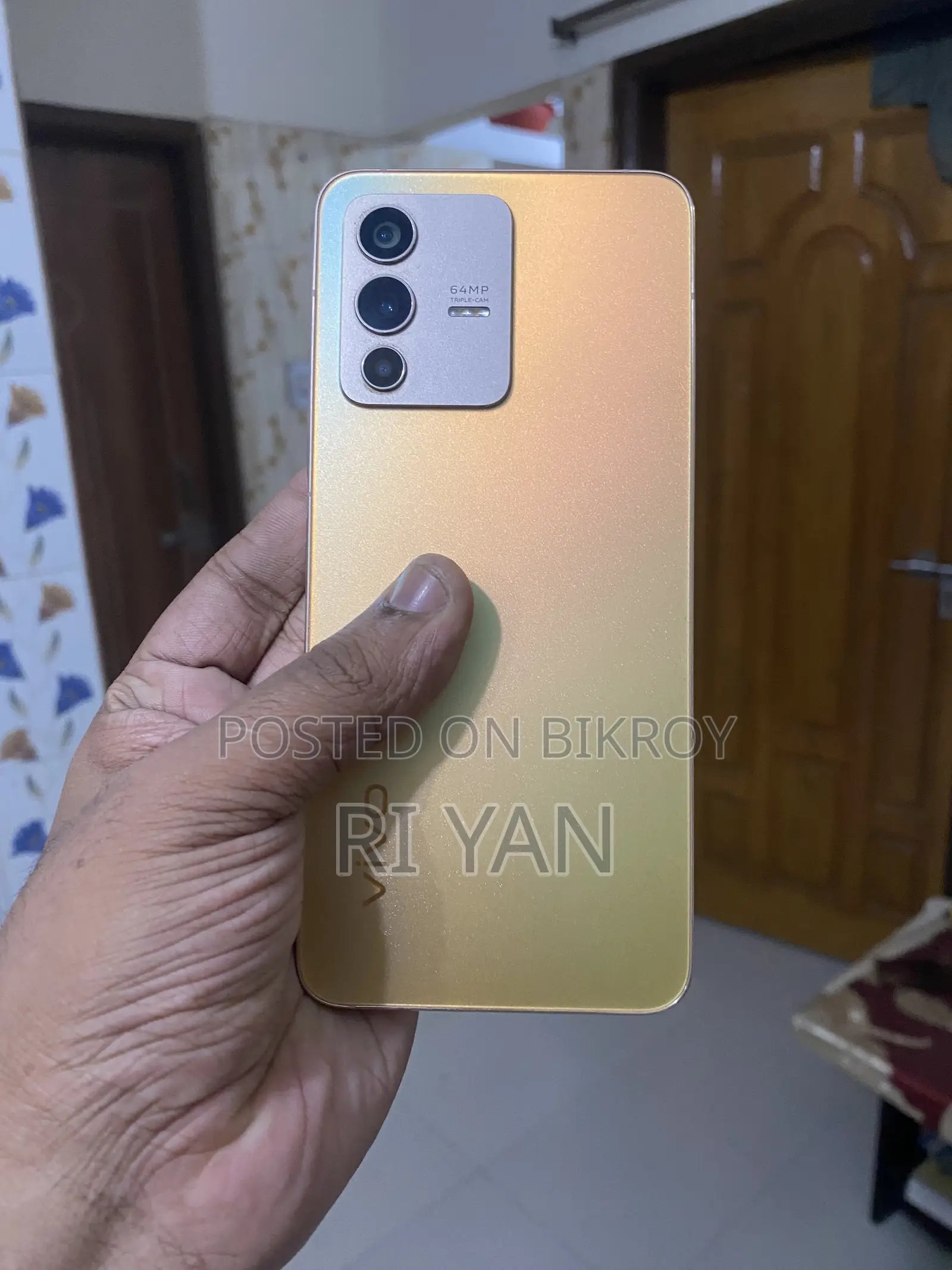 Vivo V23 5G 128 GB Gold
