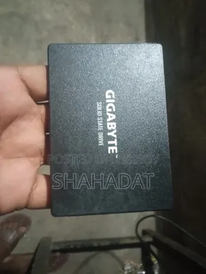Gigabyte 240 GB SSD