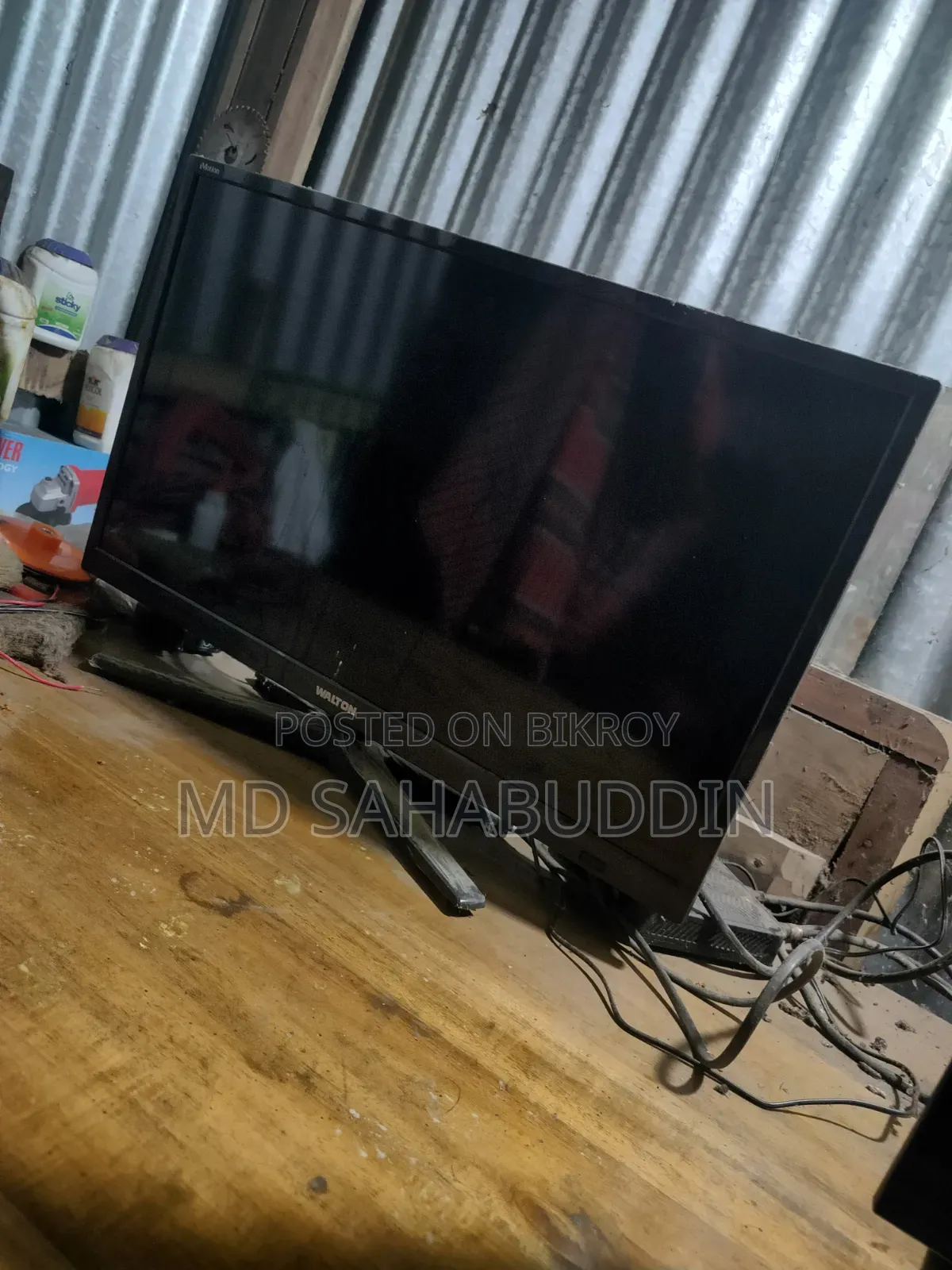 Walton Non-Smart TV