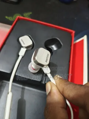 রিম্যাক্স ম্যাগনেট স্পোর্টস হেডসেট