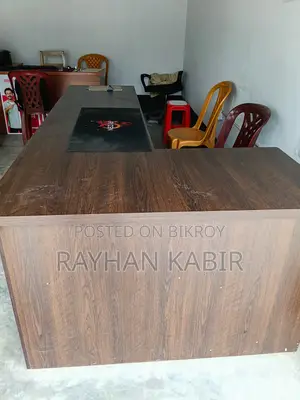 Melamine Board Table
